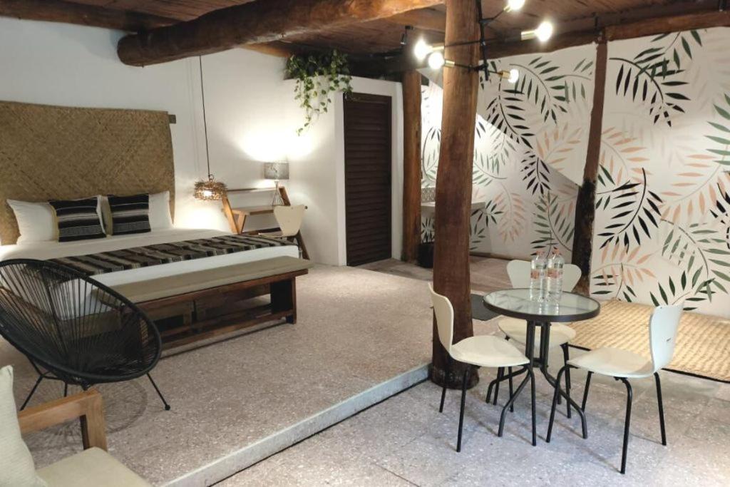 Hotel Colibri & 4*